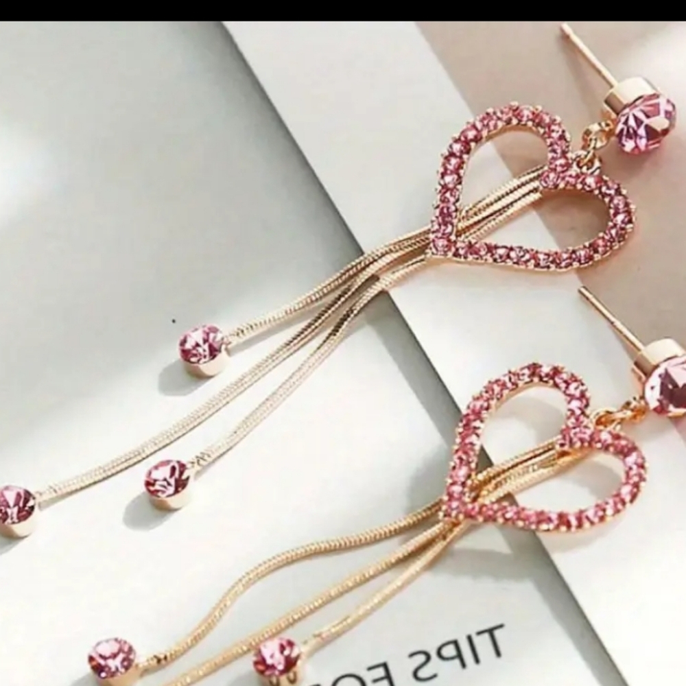 👝NW Gold Heart Filled Diamonds Dangles Earrings